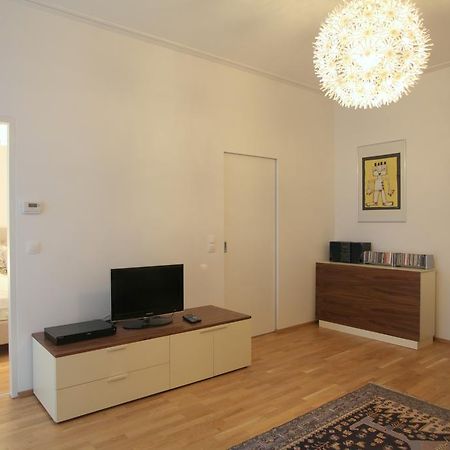 Moderne Stadtwohnung Mit Balkon Viena Quarto foto